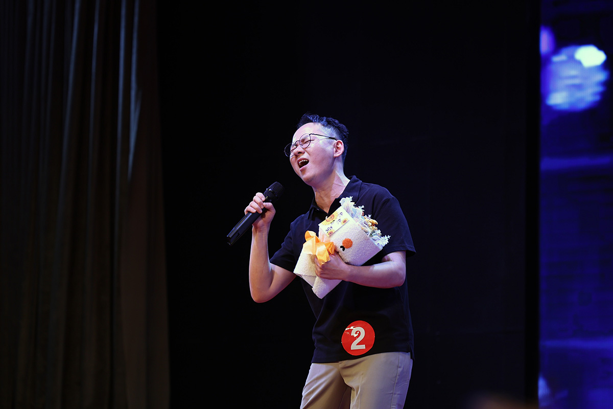 洛凯电气第二届职工歌手大赛